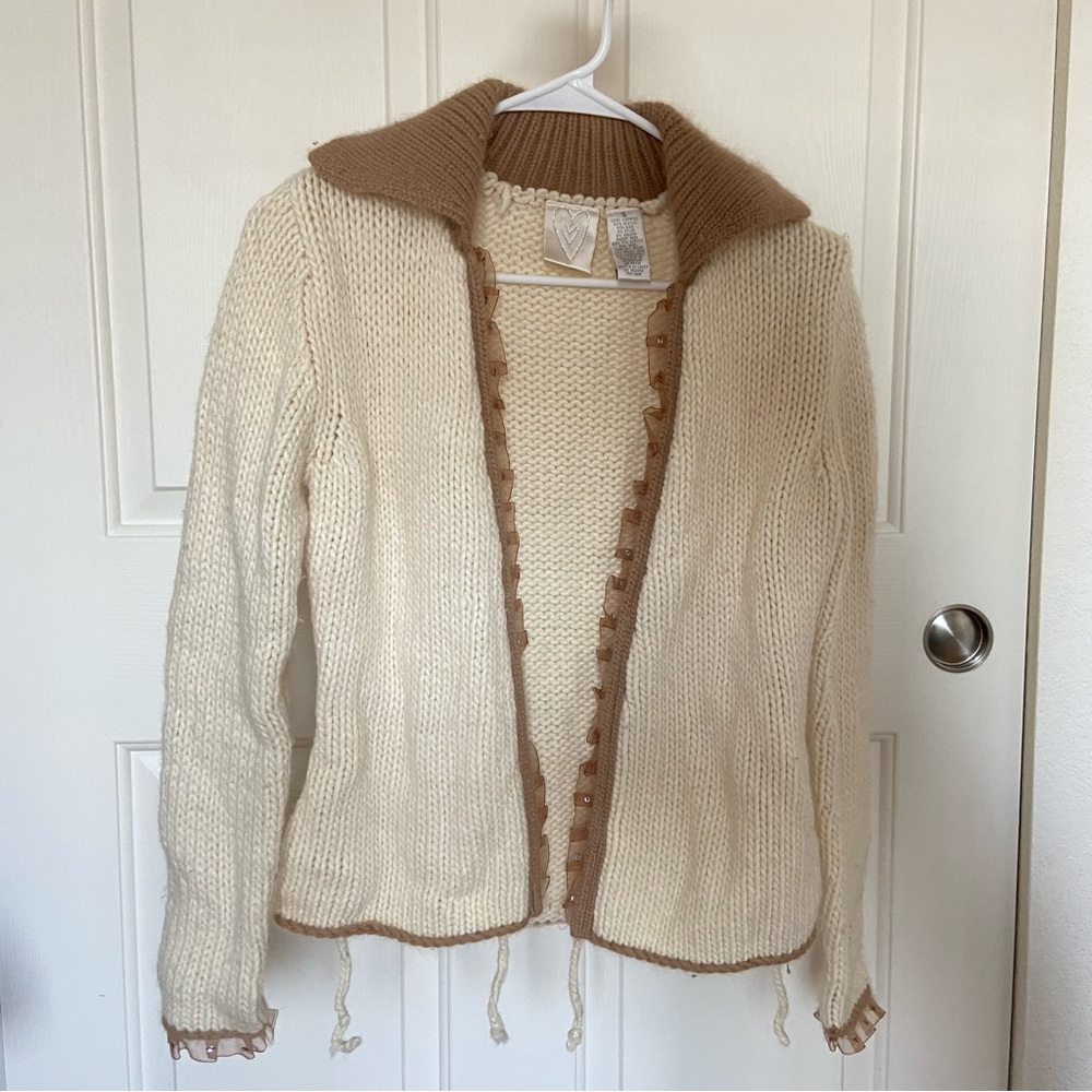 Cream Cardigan with Brown Ruffle - Picture 11 of 12
